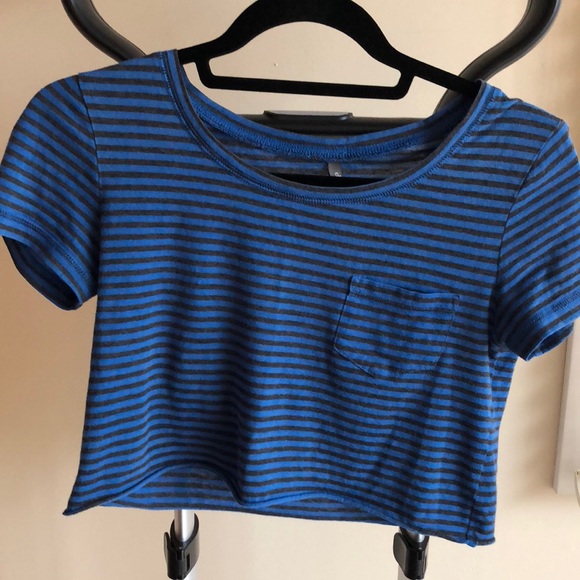 Crop shirt - Picture 2 of 4